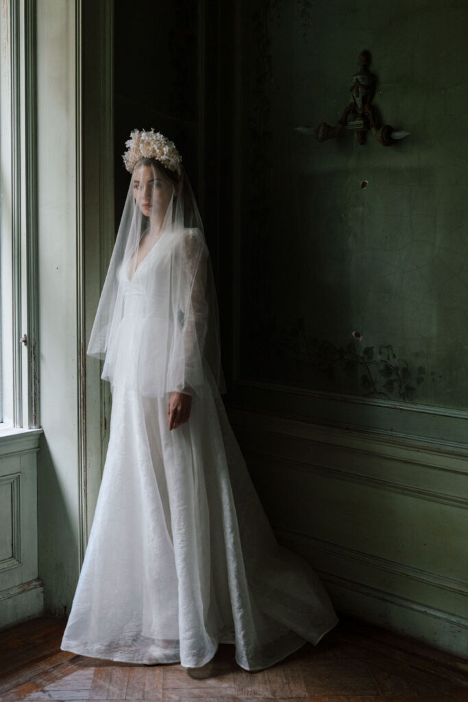 bridal portrait of bride in wedding dress